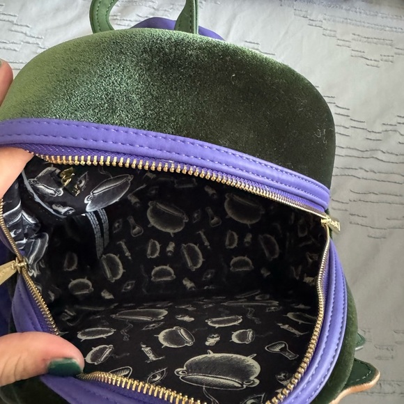 Loungefly Disney Sanderson Sister Winifred Loungefly Backpack - Picture 7 of 12